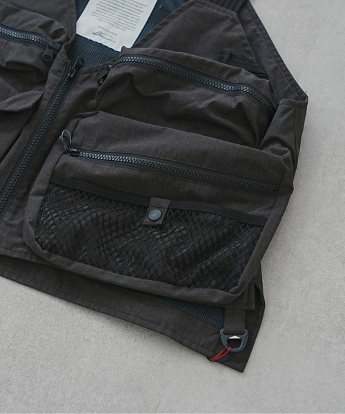 MOUNTAIN SMITH(マウンテンスミス)の「WEB限定/マウンテンスミス 難燃ユーティリティベスト(ベスト・メンズ・ブラック/ベージュ・MEDIUM/LARGE)」の20枚目の写真