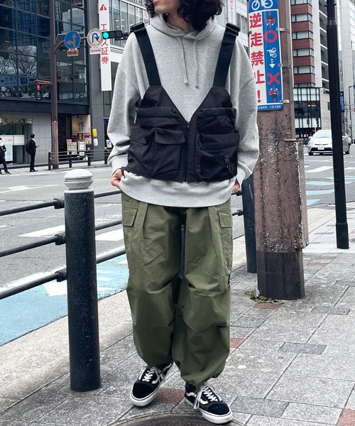 MOUNTAIN SMITH(マウンテンスミス)の「WEB限定/マウンテンスミス 難燃ユーティリティベスト(ベスト・メンズ・ブラック/ベージュ・MEDIUM/LARGE)」の9枚目の写真