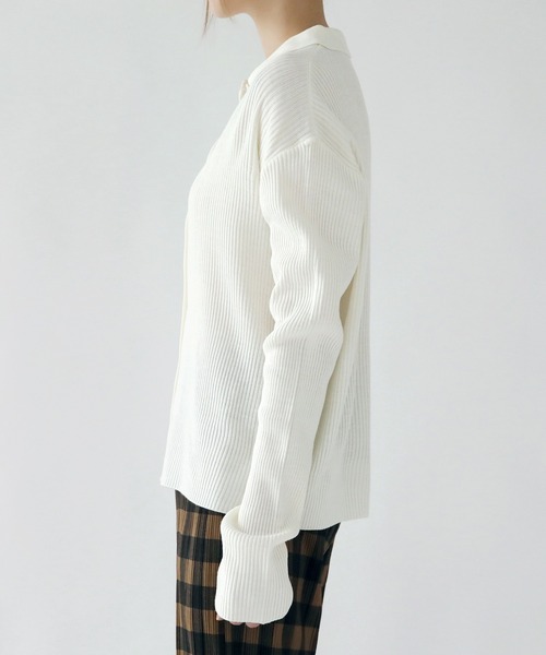 UNE MANSION（ユヌマンション）の「【8カラー展開】カラーネックリブニットカーディガン（カーディガン/ボレロ・レディース・ブラック/ベージュ/レッド/ピンク/ブルー/グリーン/アイボリー/レモンイエロー・FREE）」の18枚目の写真