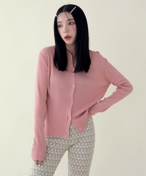 UNE MANSION（ユヌマンション）の「【8カラー展開】カラーネックリブニットカーディガン（カーディガン/ボレロ・レディース・ブラック/ベージュ/レッド/ピンク/ブルー/グリーン/アイボリー/レモンイエロー・FREE）」の22枚目の写真