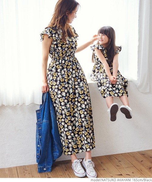 coca(coca)(コカ)の「袖フリルフラワーワンピース(ワンピース・レディース・ブラック・ONE SIZE)」の8枚目の写真