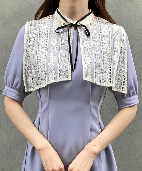 TITTY&CO.（ティティーアンドコー）の「レースケープレイヤードワンピース（ワンピース・レディース・ライトブルー/ブラック/ベージュ・SMALL/MEDIUM）」の20枚目の写真