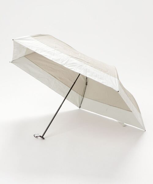 Dita(ディータ)の「【軽量約120g/】PUスーパーライト/バイカラー折りたたみ 日傘&雨傘 遮光率99%以上(折りたたみ傘・レディース・ベージュ/グリーン/ブラック・FREE)」の3枚目の写真