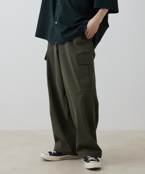 JUNRED（ジュンレッド）の「ライトバギーミリタリーカーゴパンツ（カーゴパンツ・メンズ・ネイビー/カーキ/ホワイト系その他・S/M/L）」の2枚目の写真