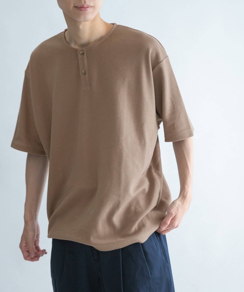 FORK&SPOON（フォークアンドスプーン）の「FORK&SPOON　カノコヘンリーネックTシャツ（Tシャツ/カットソー・メンズ・ブラック/ブラウン・5/4）」の9枚目の写真