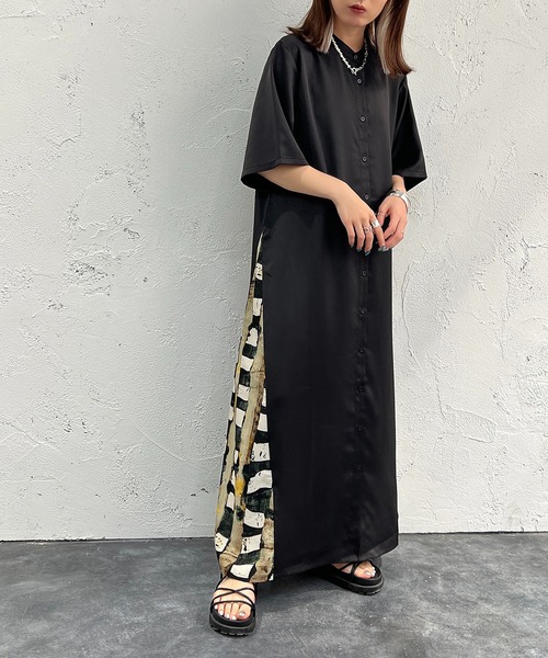 apres jour mignon(アプレジュールミニョン)の「サイド切り替えプリントワンピース【ZOZOTOWN限定アイテム】(ワンピース・レディース・ブラック/ブラック系その他2/ブラック系その他・フリー/X-LARGE)」の3枚目の写真