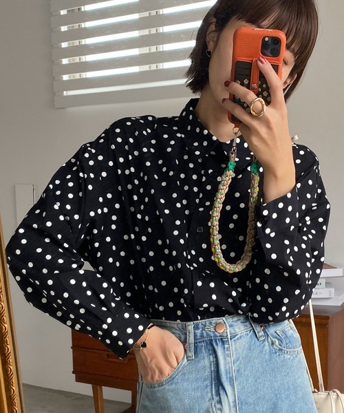 DONOBAN（ドノバン）の「ドットブラウス（シャツ/ブラウス・レディース・ホワイト/ブラック/ベージュ・F）」の2枚目の写真