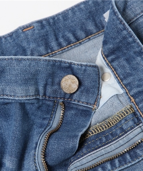 SHIPS（シップス）の「★★ユーズドウォッシュデニムテーパードパンツ◇（デニムパンツ・レディース・インディゴブルー・MEDIUM/SMALL/LARGE）」の10枚目の写真