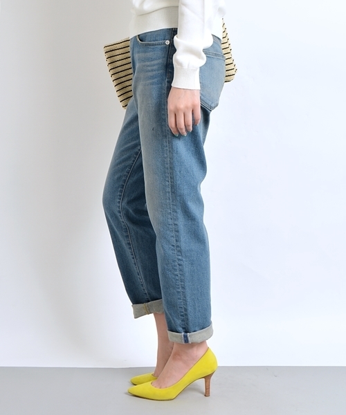 SHIPS（シップス）の「★★ユーズドウォッシュデニムテーパードパンツ◇（デニムパンツ・レディース・インディゴブルー・MEDIUM/SMALL/LARGE）」の4枚目の写真