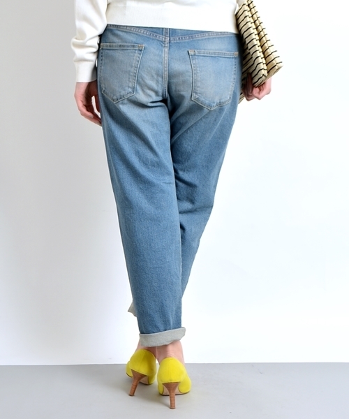 SHIPS（シップス）の「★★ユーズドウォッシュデニムテーパードパンツ◇（デニムパンツ・レディース・インディゴブルー・MEDIUM/SMALL/LARGE）」の3枚目の写真