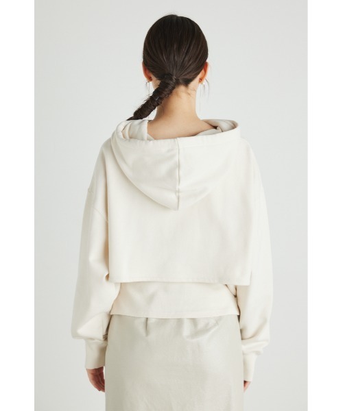 rienda（リエンダ）の「クロップドコンビスウェットトップス（スウェット・レディース・ブラック/アイボリー/ライトブラウン/オレンジ系その他・FREE）」の14枚目の写真