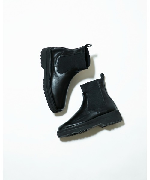 Emma Francis（エマフランシス）の「スクエアトゥ トラックソール サイドゴアブーツ（ブーツ・レディース・グリーン/ブラック/アイボリー・L/M/S）」の11枚目の写真