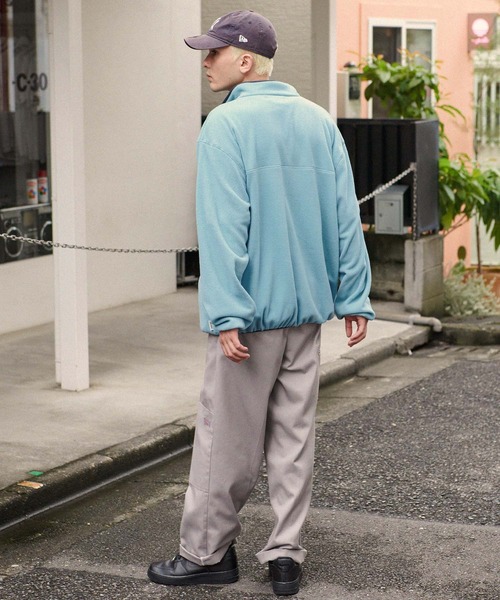 MONO-MART（モノマート）の「【retock's】フリースハーフボタン ビッグシルエットスナッププルオーバー（スウェット・レディース・ブルー/チェック/アイボリー/ブラック系/ブラック/グリーン系/ダークグリーン/ネイビー系/パープル/ナチュラル/グレー/オレンジ/ネイビー/ブラック系2・M/L）」の17枚目の写真