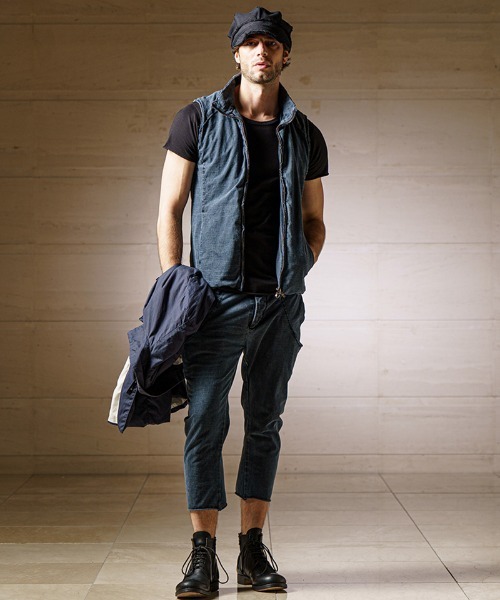 wjk(ダヴルジェイケイ)の「mcg3136- cut-off stand collar vest ベスト(ベスト・メンズ・ライトグレー/インディゴブルー/ブラック・S/M/L/XL)」の4枚目の写真