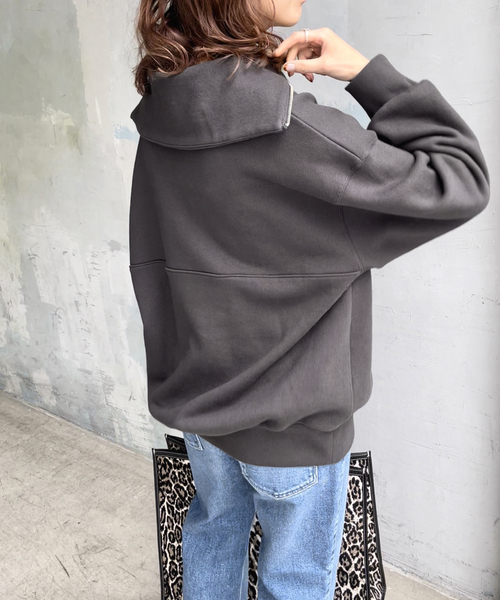 Spick & Span（スピックアンドスパン）の「裏毛ハーフジッププルオーバー（スウェット・レディース・チャコールグレー/ホワイト・FREE）」の2枚目の写真