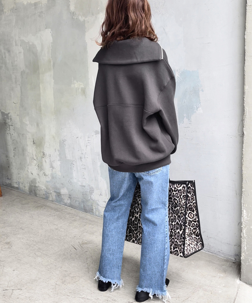 Spick & Span（スピックアンドスパン）の「裏毛ハーフジッププルオーバー（スウェット・レディース・チャコールグレー/ホワイト・FREE）」の15枚目の写真