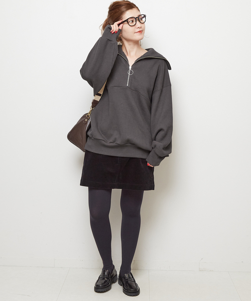Spick & Span（スピックアンドスパン）の「裏毛ハーフジッププルオーバー（スウェット・レディース・チャコールグレー/ホワイト・FREE）」の22枚目の写真