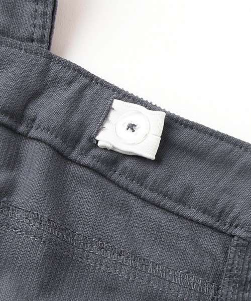 LOVETOXIC(ラブトキシック)の「コーデュロイショートサロペット(サロペット/オーバーオール・キッズ・ブラック/ブルー/アイボリー・L/S/M/SS)」の10枚目の写真