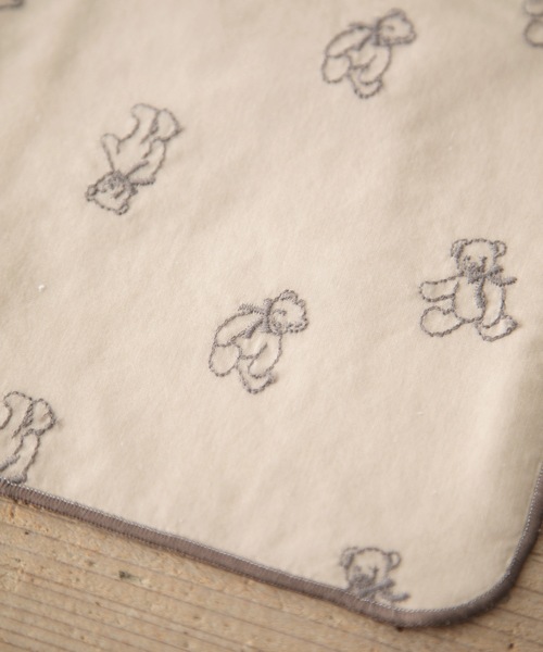 COCO WALK（ココウォーク）の「COCO WALK: 大人のミニハンカチ(テディベア刺?)（ハンカチ/ハンドタオル・レディース・オフホワイト/グレー/ベージュ・FREE）」の3枚目の写真