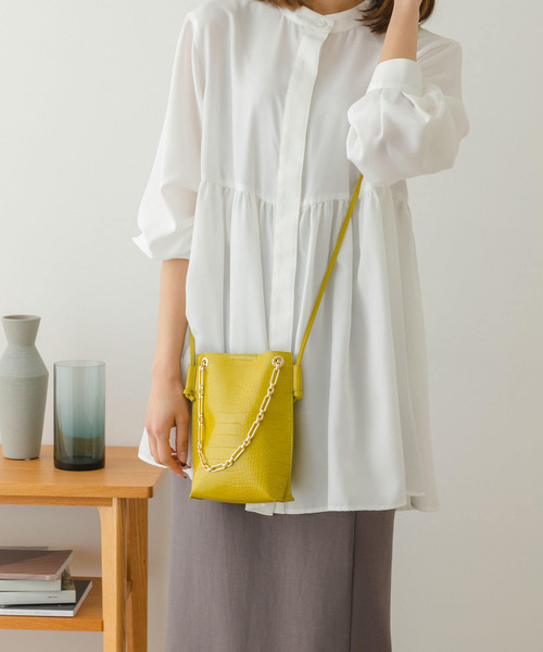 RODE SKO（ロデスコ）の「チェーン付型押しショルダーバッグ（ショルダーバッグ・レディース・カーキ/マスタード/アイボリー・ONE）」の3枚目の写真