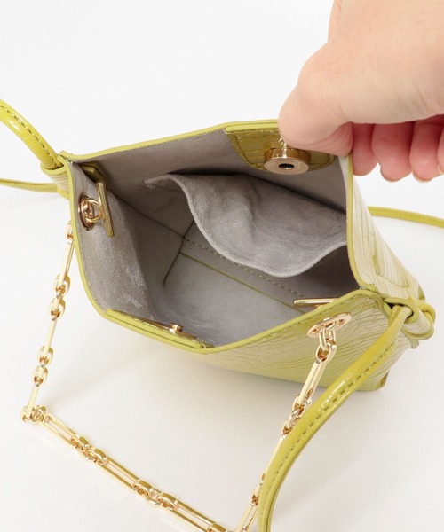 RODE SKO（ロデスコ）の「チェーン付型押しショルダーバッグ（ショルダーバッグ・レディース・カーキ/マスタード/アイボリー・ONE）」の12枚目の写真
