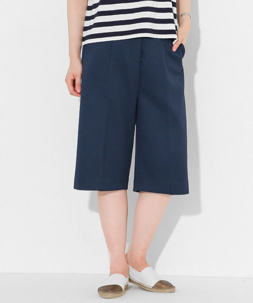 SENSE OF PLACE by URBAN RESEARCH（センスオブプレイスバイアーバンリサーチ）の「ポコボンディングハーフパンツ（その他パンツ・レディース・ホワイト/ブルー系その他/ライトブルー・38/36）」の3枚目の写真