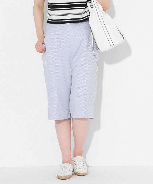 SENSE OF PLACE by URBAN RESEARCH（センスオブプレイスバイアーバンリサーチ）の「ポコボンディングハーフパンツ（その他パンツ・レディース・ホワイト/ブルー系その他/ライトブルー・38/36）」の2枚目の写真