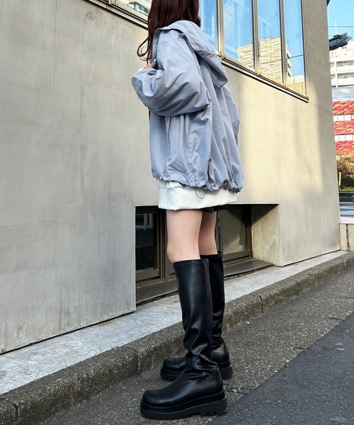 INGNI（イング）の「ミディ丈BIGマウンテンパーカー（マウンテンパーカー・レディース・アイボリー/ブラック/サックスブルー・M）」の20枚目の写真