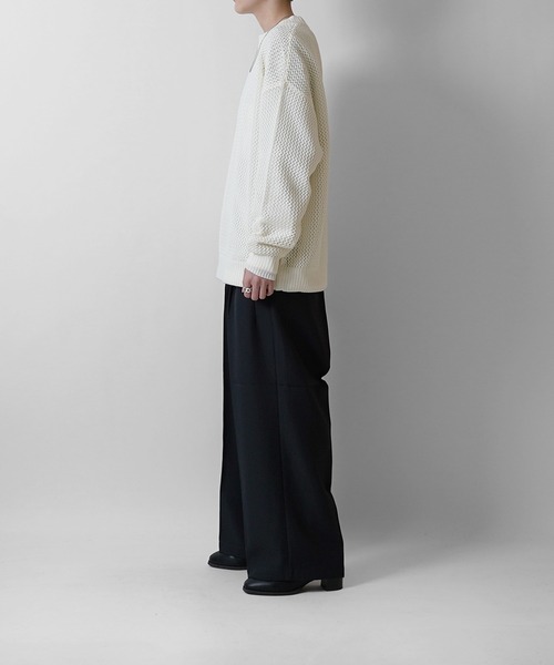 Confirm(コンファーム)の「透かし編み ビッグシルエット メッシュニットプルオーバー【Confirm】(ニット/セーター・メンズ・ブラック/ダークグレー/ナチュラル・M/L)」の22枚目の写真