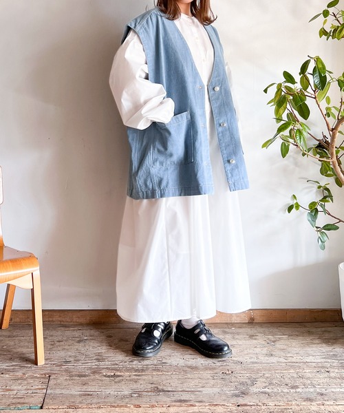 Mysa&Liina(ミーサリーナ)の「オーバーサイズデニムベスト(ベスト・レディース・インディゴブルー/サックスブルー・M)」の7枚目の写真