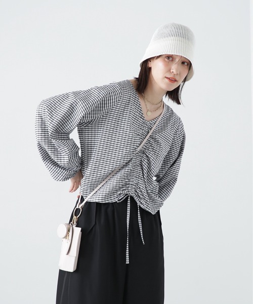 N.（N. Natural Beauty Basic）（エヌエヌナチュラルビューティーベーシック）の「◆ドロストギャザーブラウス（シャツ/ブラウス・レディース・レッド/イエロー系その他/ブラック系その他・MEDIUM）」の11枚目の写真