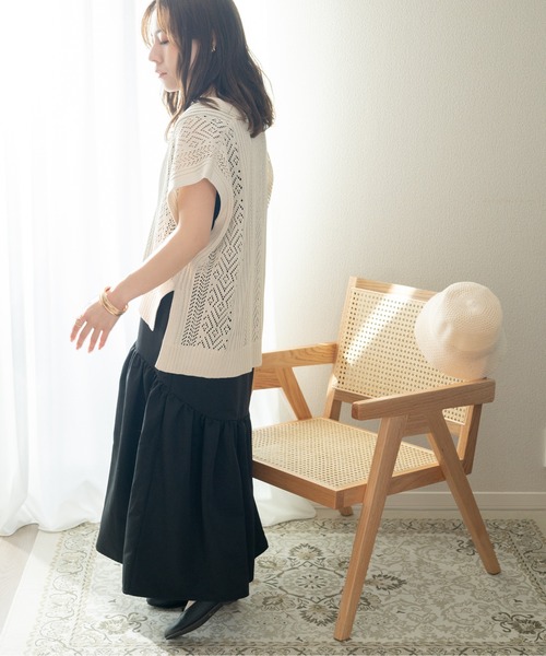 Amourire(アムリール)の「【yumi.コラボ】程よい抜け感。スキッパー透かし編みニットトップス(ニット/セーター・レディース・ブラック/アイボリー/ベージュ・S/M)」の10枚目の写真
