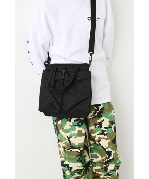 RODEO CROWNS WIDE BOWL（ロデオクラウンズワイドボウル）の「ヘルメットミニショルダー（ショルダーバッグ・レディース・ピンク/ライトブルー/ブラック・FREE）」の7枚目の写真