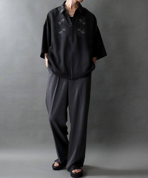SITRY（シトリー）の「SITRY Flower Embroidery short sleeve blouson/別注 オーバーサイズ 花刺繍 シャツ ジャケット ブルゾン（ブルゾン・メンズ・チャコール/グレイッシュベージュ/ブラック・M/L）」の11枚目の写真