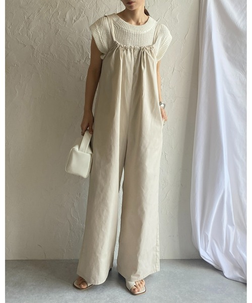 She's Closet(シーズクローゼット)の「バックギャザーベルトコットンツイルオールインワンキャミサロペット(サロペット/オーバーオール・レディース・ブラック/ライトベージュ/オリーブ/アイボリー・FREE)」の20枚目の写真