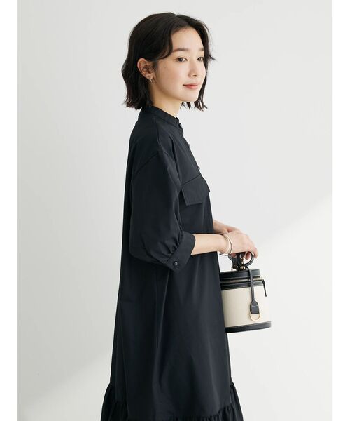ELENCARE DUE(エレンカーレデュエ)の「・ELENCARE DUE バンドカラーワンピース(ワンピース・レディース・チャコールグレー/グレイッシュベージュ/ブラック・FREE)」の4枚目の写真