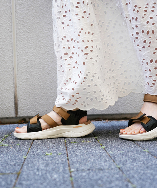 IENA（イエナ）の「【Teva/テバ】別注 ZYMIC サンダル（サンダル・レディース・キャメル・22cm/23cm/24cm/25cm）」の11枚目の写真