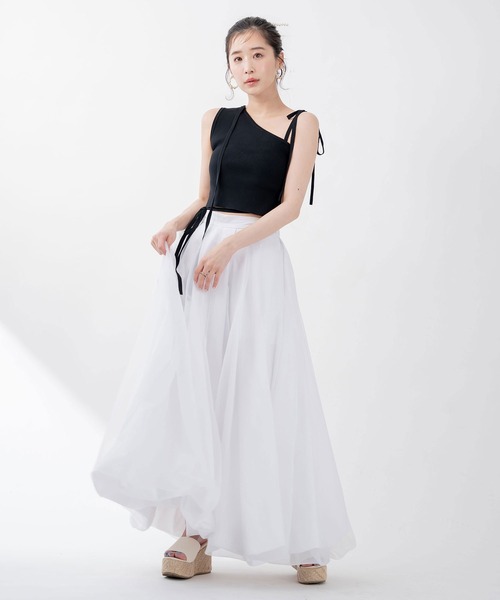 qumerry.（キュメリ）の「デコルテデザインノースリニット（その他トップス・レディース・ホワイト/ブラック/サックスブルー・SMALL/MEDIUM）」の15枚目の写真