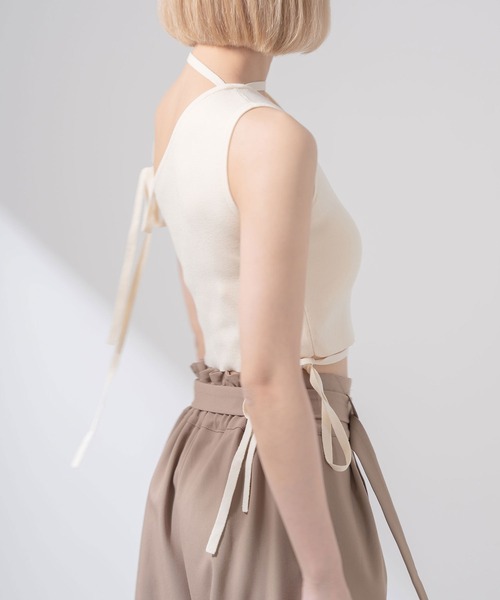 qumerry.（キュメリ）の「デコルテデザインノースリニット（その他トップス・レディース・ホワイト/ブラック/サックスブルー・SMALL/MEDIUM）」の21枚目の写真