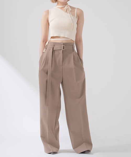 qumerry.（キュメリ）の「デコルテデザインノースリニット（その他トップス・レディース・ホワイト/ブラック/サックスブルー・SMALL/MEDIUM）」の7枚目の写真