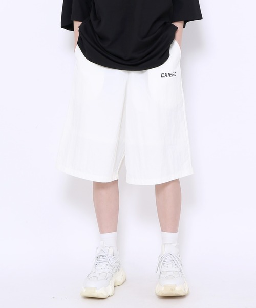 EXIEEE(イグジー)の「ナイロンハーフパンツ(その他パンツ・レディース・ブラック/アイボリー・SMALL/MEDIUM/LARGE)」の2枚目の写真