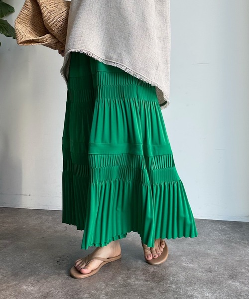 DouDou（ドゥドゥ）の「【WEB限定】ティアードプリーツスカート（スカート・レディース・グリーン/ブルー/ブラック・FREE）」の2枚目の写真