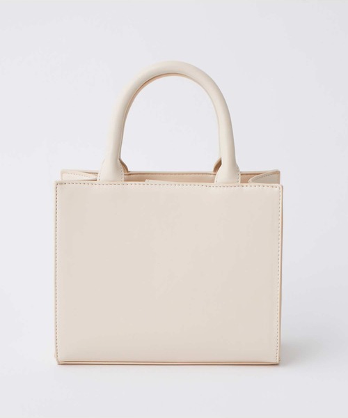 one after another NICE CLAUP（ワンアフターアナザーナイスクラップ）の「【新色入荷】ロゴモチーフエンボスミニバック（ショルダーバッグ・レディース・ベージュ/アイボリー/ブラック/ピンク/アッシュグレー・FREE）」の22枚目の写真