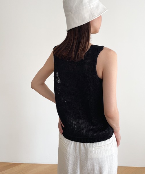 CANAL JEAN(キャナルジーン)の「El mar(エルマール) ペーパーニットタンクトップ(タンクトップ・レディース・ホワイト/ブラック・ONE SIZE)」の11枚目の写真