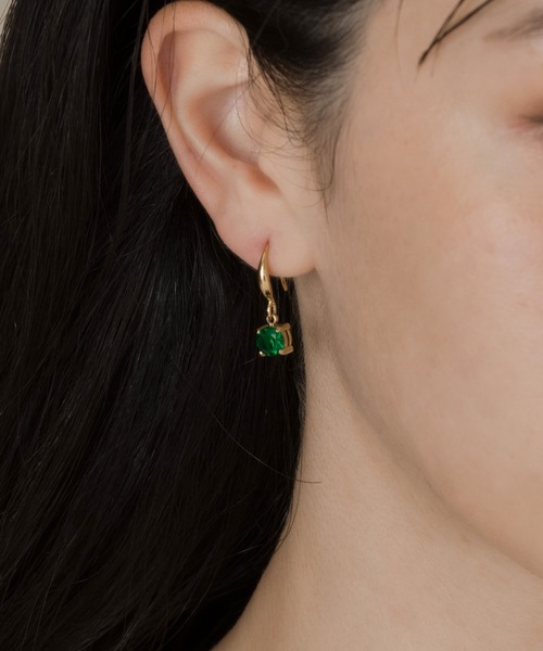 VATSURICA（バツリカ）の「〈VATSURICA〉金属アレルギー対応 / サージカルステンレス / キュービックジルコニア ピアス（ピアス（両耳用）・レディース・ブラック/クリア/グリーン・FREE）」の9枚目の写真