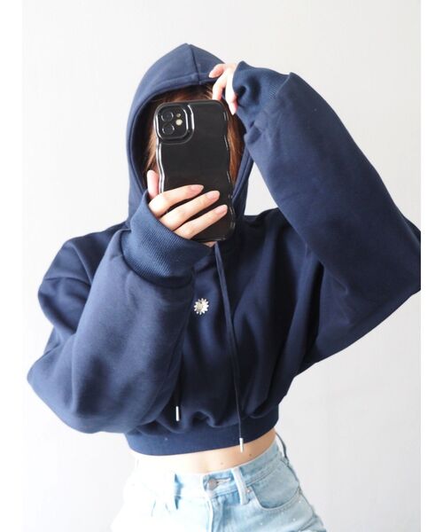 EVRIS（エヴリス）の「SUNNYクロップドフーディー（パーカー・レディース・ネイビー/ブラック/ホワイト・FREE）」の3枚目の写真