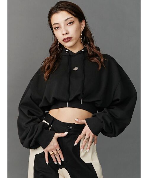 EVRIS（エヴリス）の「SUNNYクロップドフーディー（パーカー・レディース・ネイビー/ブラック/ホワイト・FREE）」の5枚目の写真