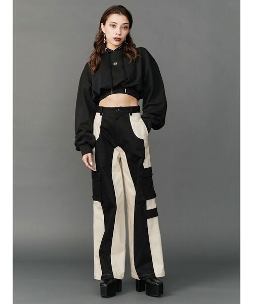 EVRIS（エヴリス）の「SUNNYクロップドフーディー（パーカー・レディース・ネイビー/ブラック/ホワイト・FREE）」の7枚目の写真