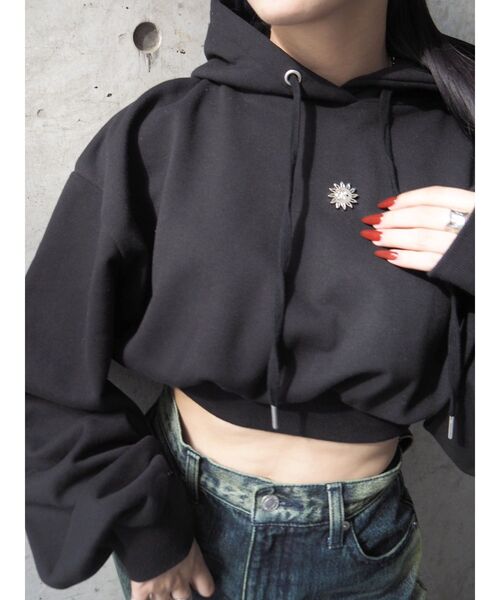 EVRIS（エヴリス）の「SUNNYクロップドフーディー（パーカー・レディース・ネイビー/ブラック/ホワイト・FREE）」の12枚目の写真