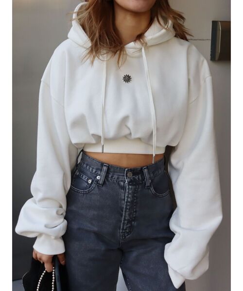 EVRIS（エヴリス）の「SUNNYクロップドフーディー（パーカー・レディース・ネイビー/ブラック/ホワイト・FREE）」の22枚目の写真